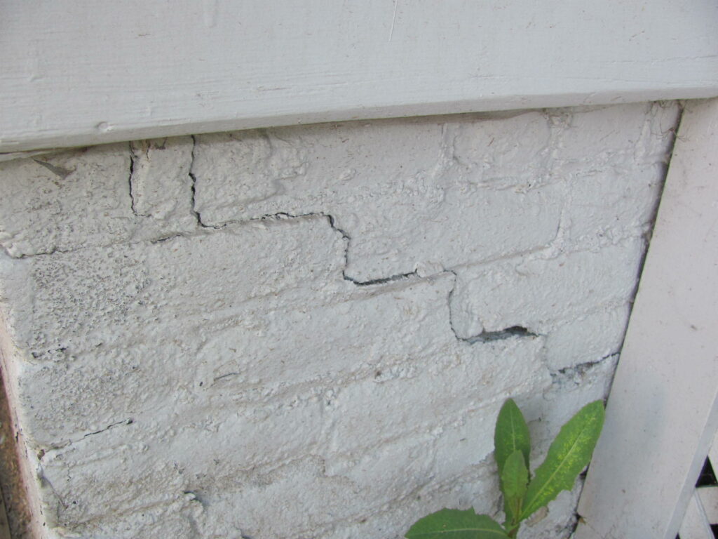 home foundation cracks